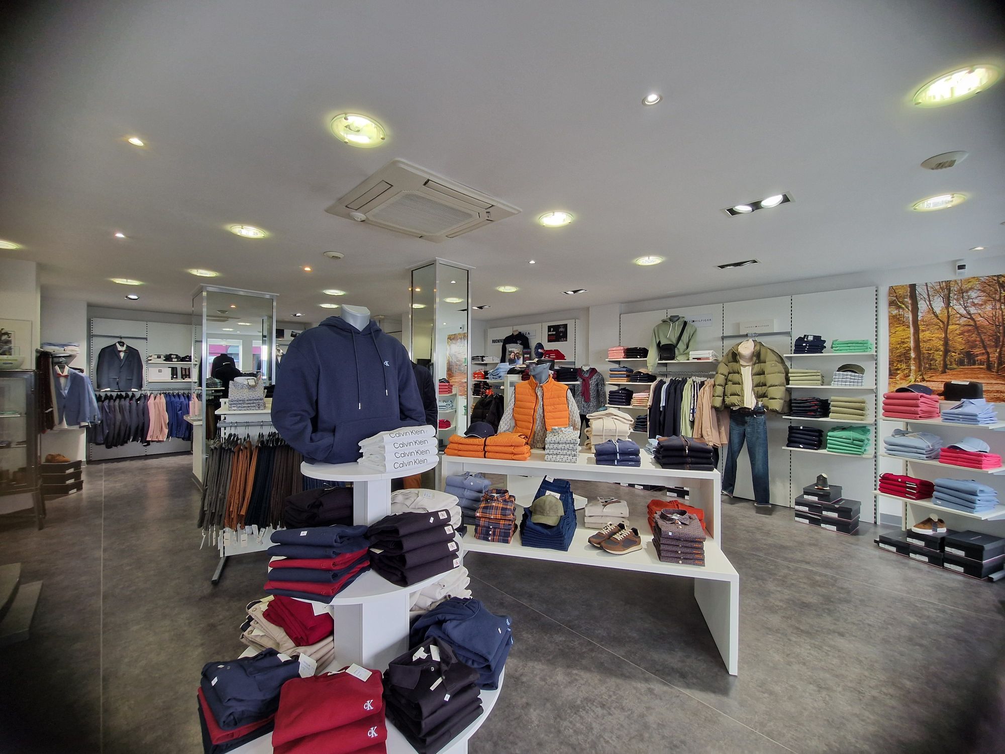 Vente de prêt-à-porter sportswear pour homme : polos, jeans &amp; vestes tendance à Guebwiller Wittelsheim